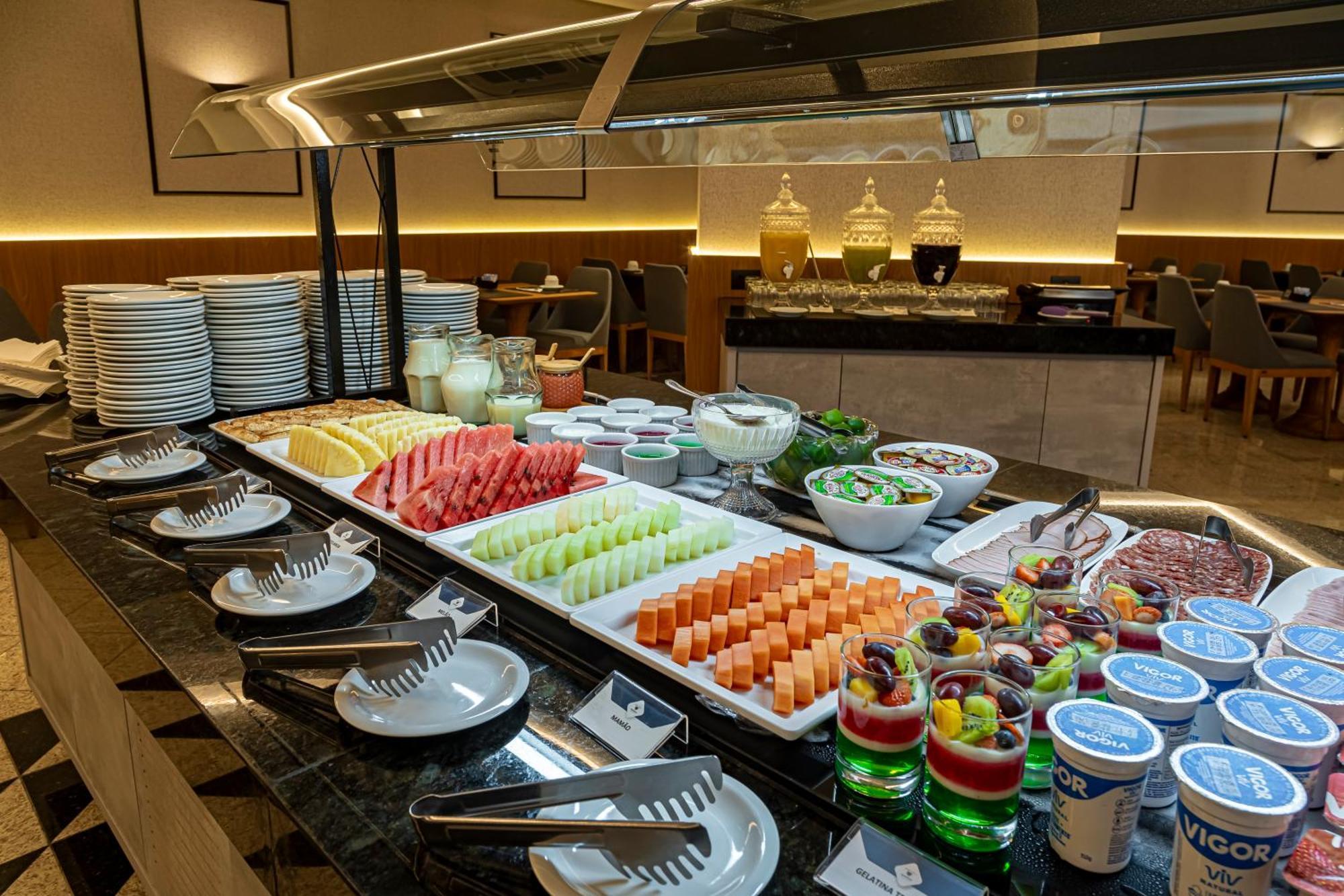 Hotel Metrópole Maringá Kültér fotó