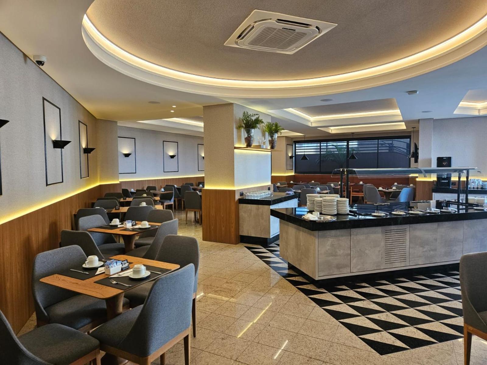 Hotel Metrópole Maringá Kültér fotó